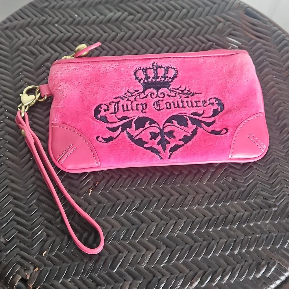 Pink Juicy Couture velour wristlet